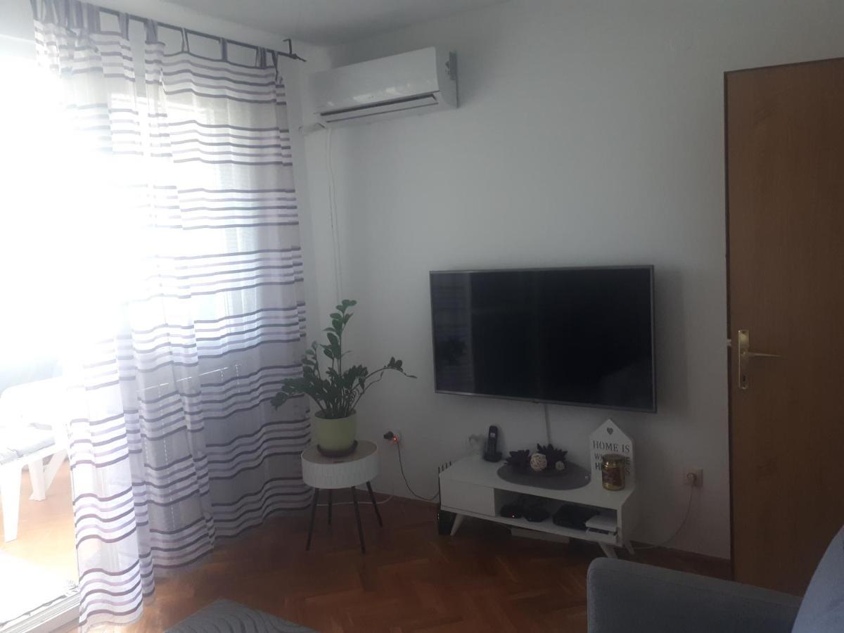 Apartment Tijana Сутоморе Екстериор снимка