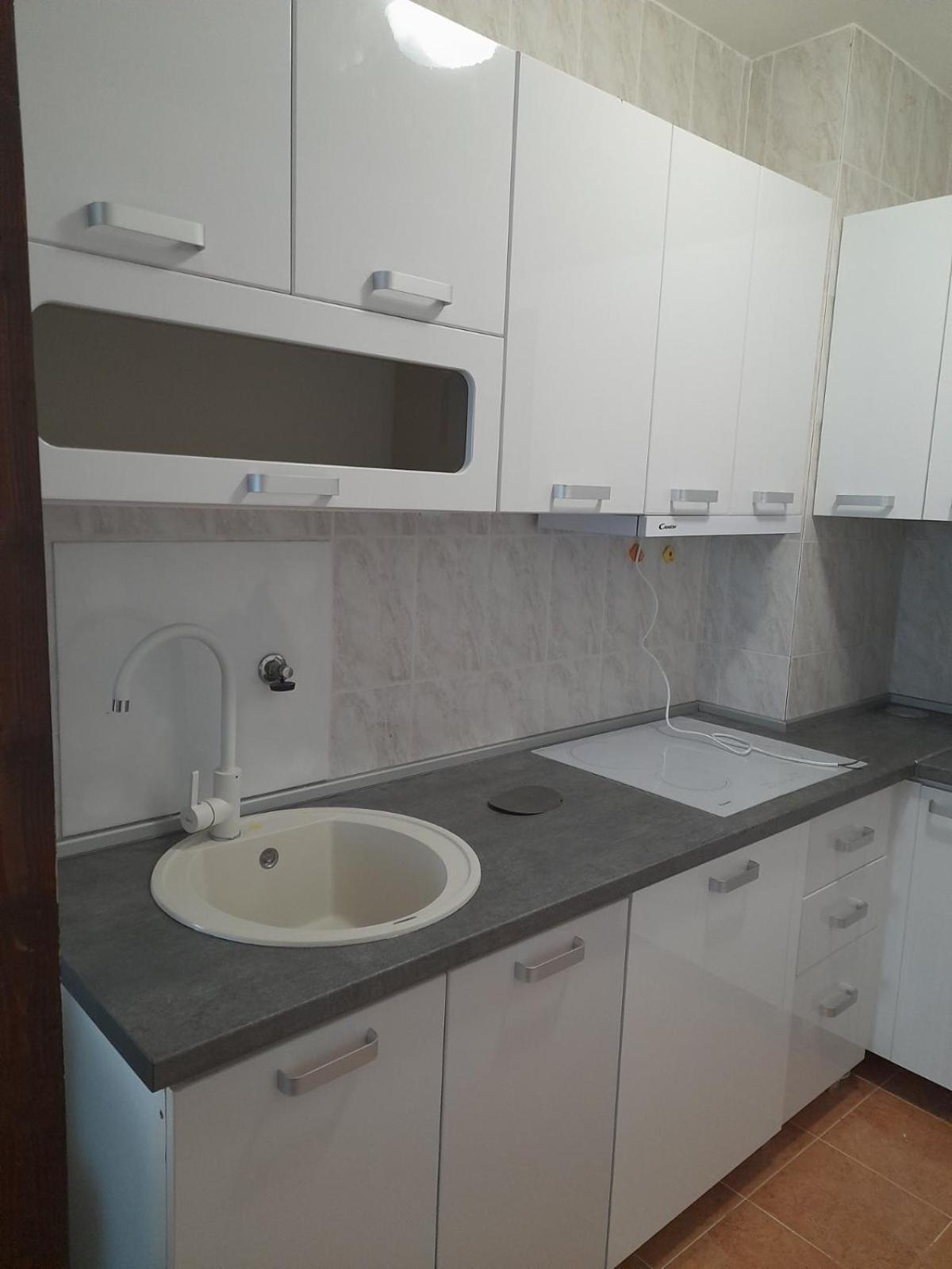 Apartment Tijana Сутоморе Екстериор снимка