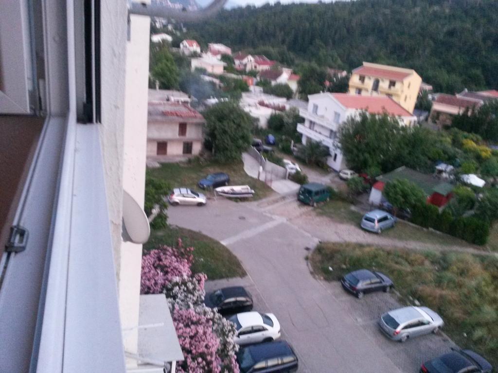 Apartment Tijana Сутоморе Екстериор снимка