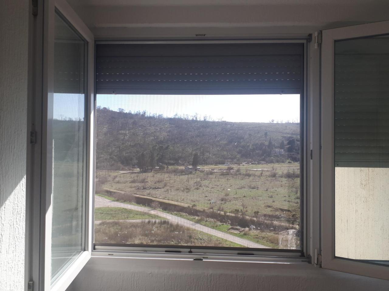 Apartment Tijana Сутоморе Екстериор снимка