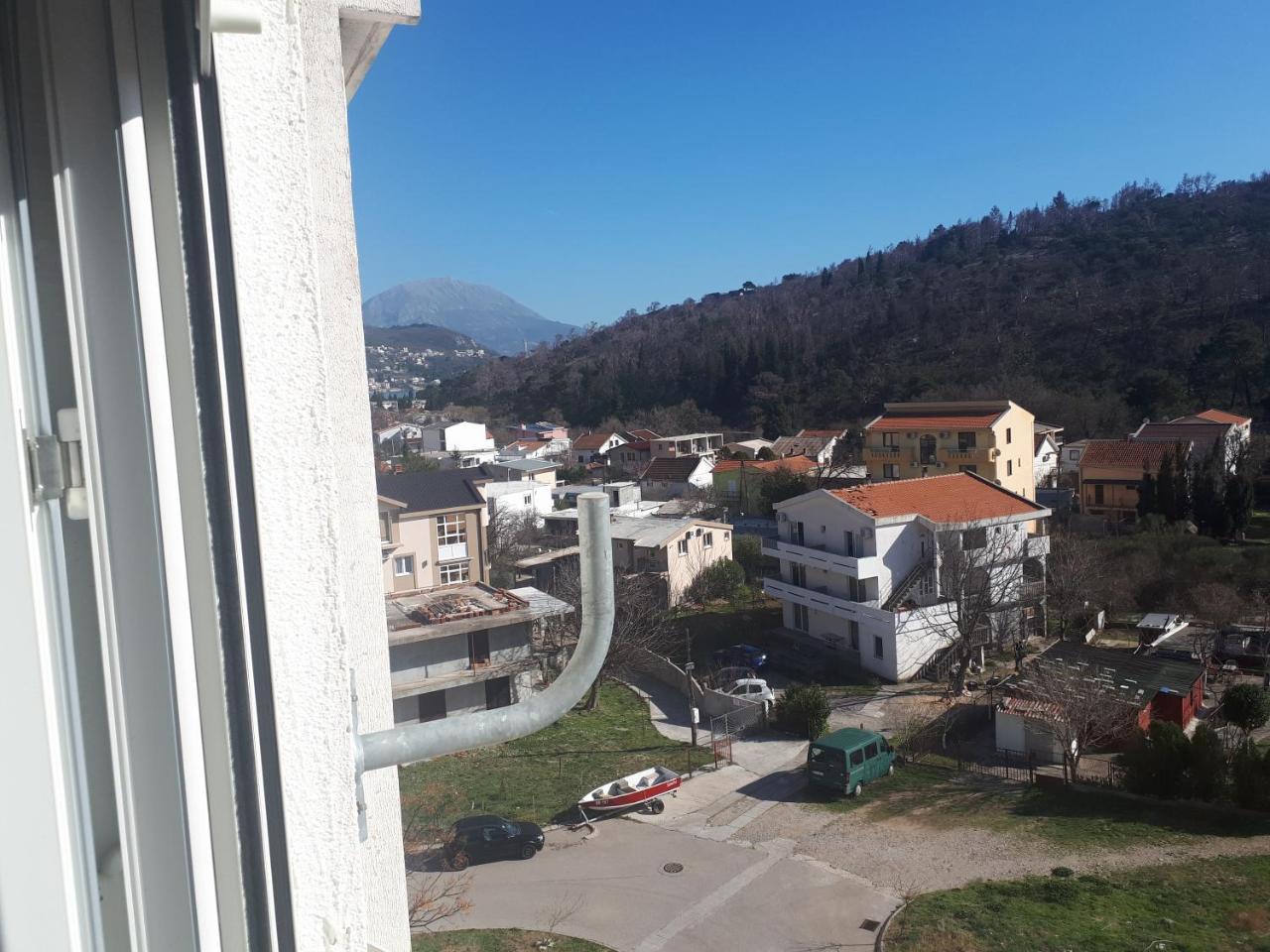 Apartment Tijana Сутоморе Екстериор снимка