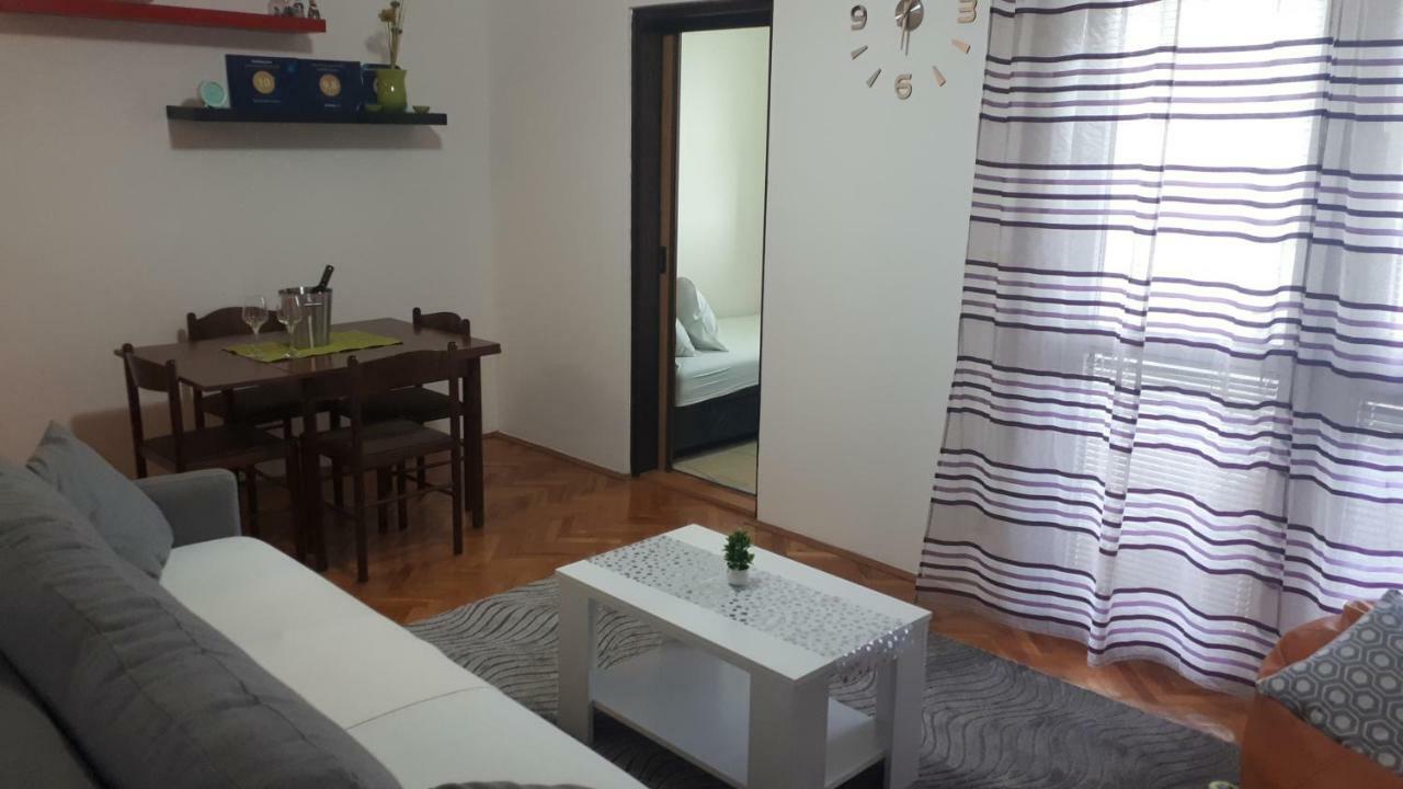 Apartment Tijana Сутоморе Екстериор снимка